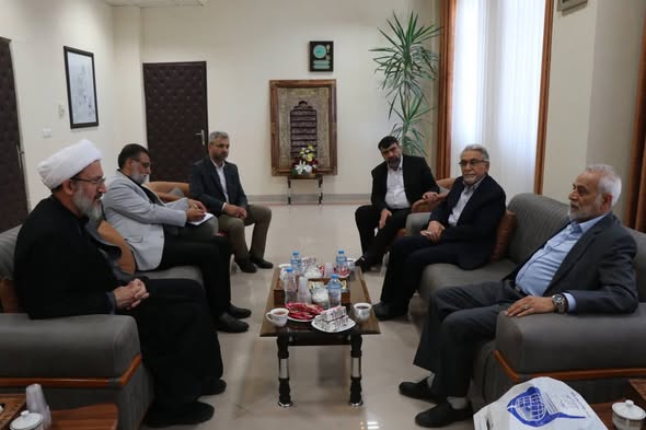 جامعة أهل البيت عليهم السلام تبحث آفاق التعاون العلمي المشترك مع جامعة قم الإيرانية