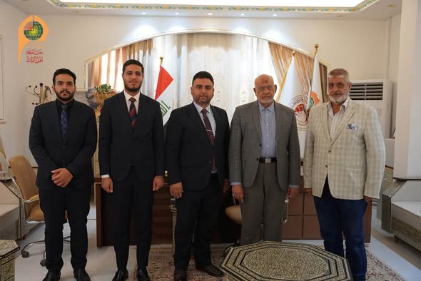 رئيس جامعة أهل البيت (ع) يتسلّم دعوة للمشاركة في حفل تخرج طلبة العراق بالعتبة العباسية المقدسة